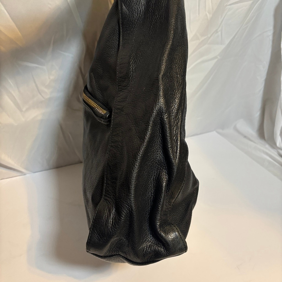 Kelsi Dagger Black Leather Hobo Bag Slouchy Shoulder Bag Purse - Picture 4 of 16